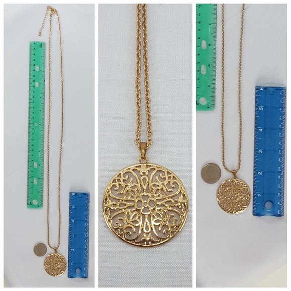 Goldtone Oversized Pendent On Rope Style Chain - Picture 6 of 8